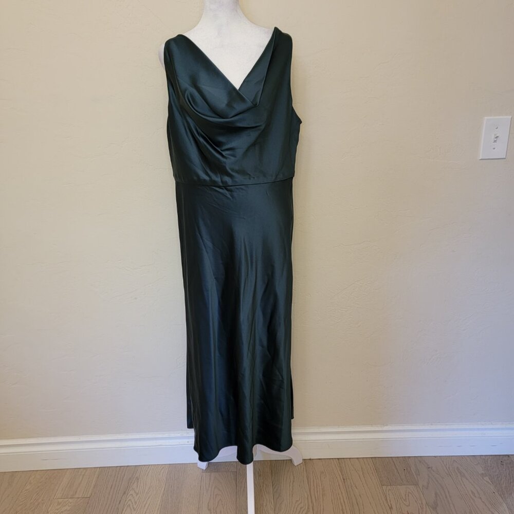Lovely Lux Charmeuse Midi Dress in Evergreen, Size 16, $135